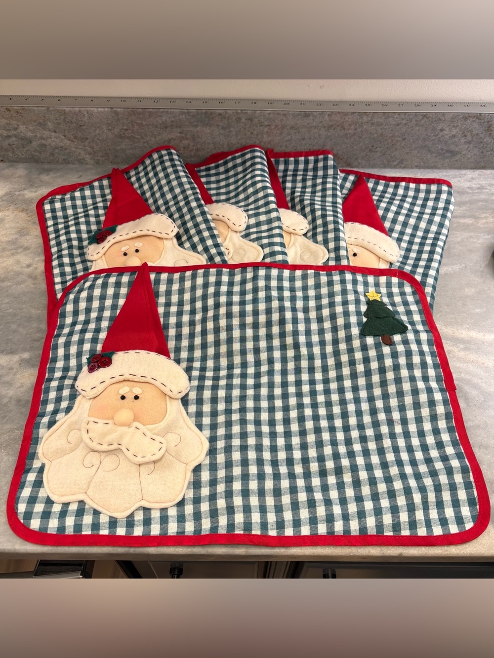 Vtg Set of 5 Placemat and Napkin (as Hat) Pocket Santa Claus Christmas Gingham